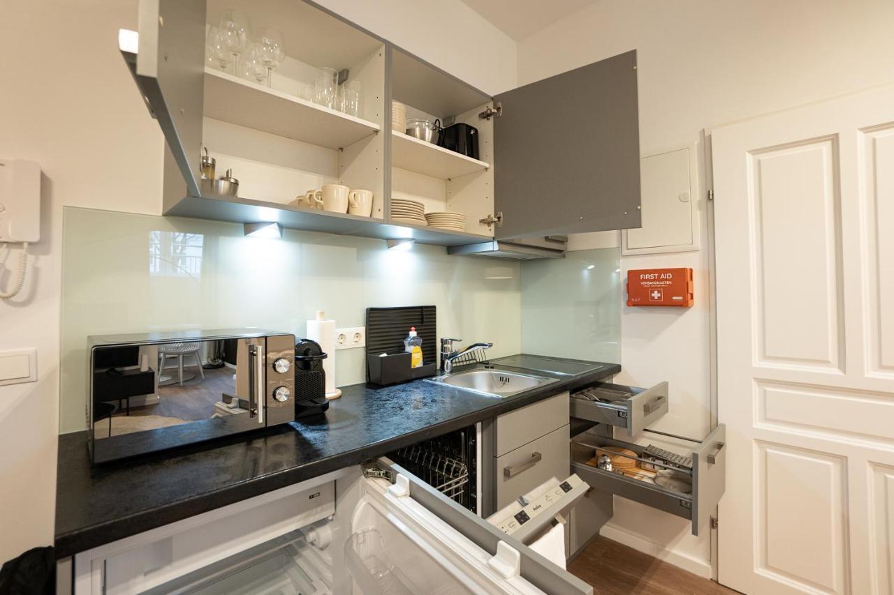 Stylish Apartment With Dedicated Working Space And Super King-Size Bed Located Between City Centre And Donau River Βιέννη Εξωτερικό φωτογραφία