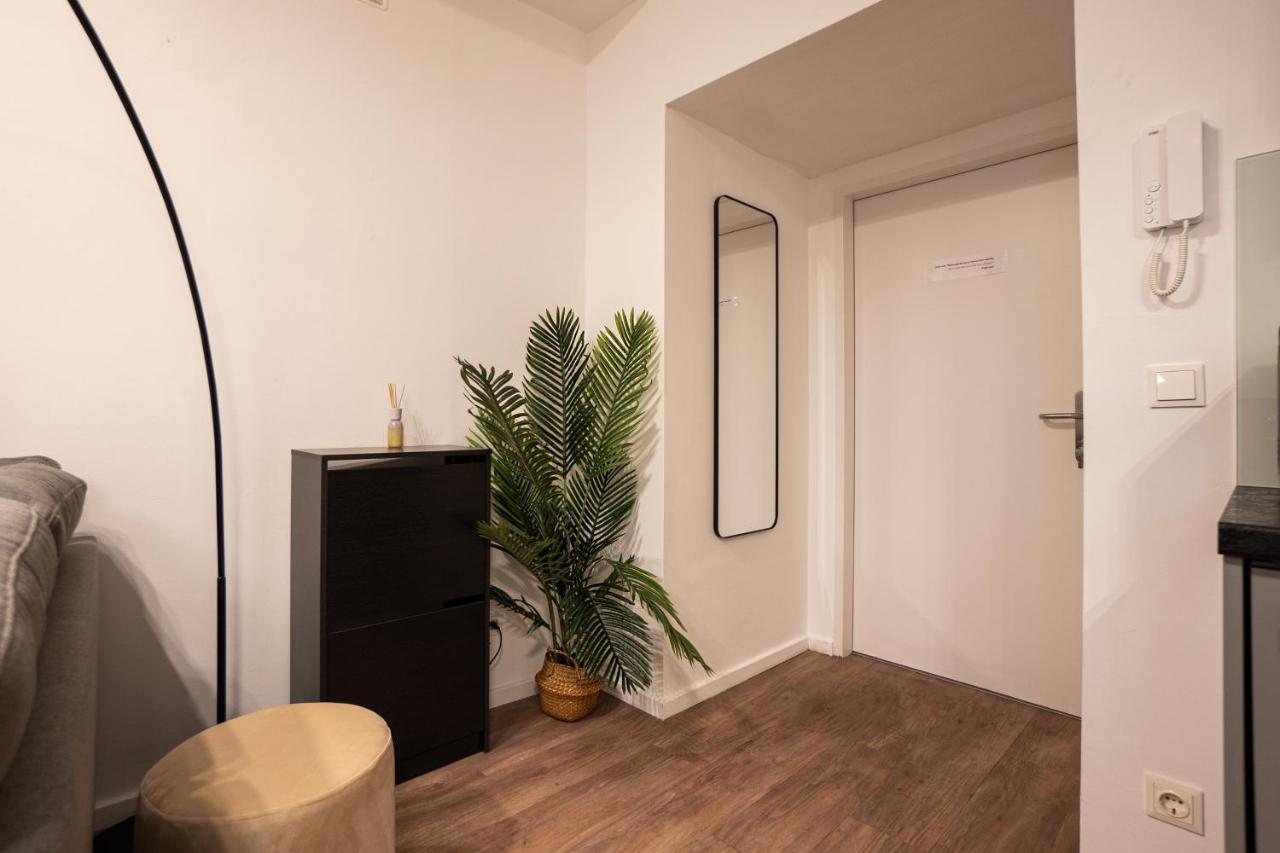 Stylish Apartment With Dedicated Working Space And Super King-Size Bed Located Between City Centre And Donau River Βιέννη Εξωτερικό φωτογραφία