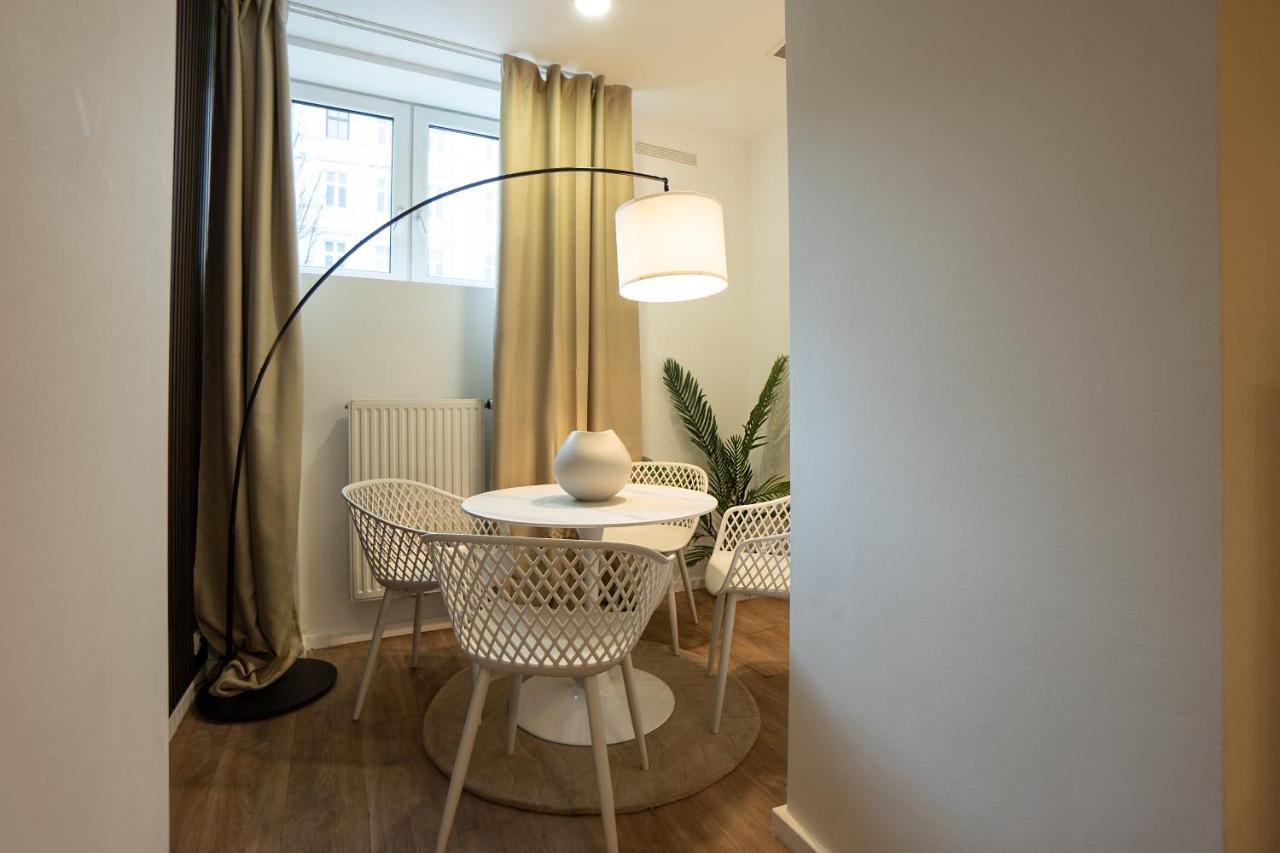 Stylish Apartment With Dedicated Working Space And Super King-Size Bed Located Between City Centre And Donau River Βιέννη Εξωτερικό φωτογραφία