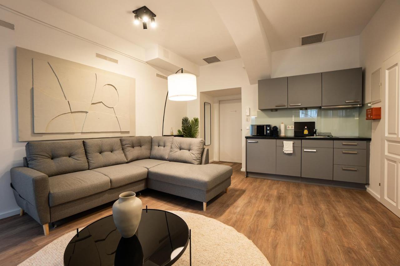 Stylish Apartment With Dedicated Working Space And Super King-Size Bed Located Between City Centre And Donau River Βιέννη Εξωτερικό φωτογραφία