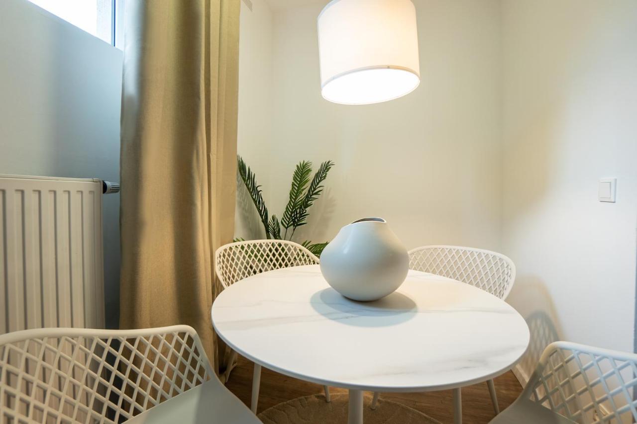 Stylish Apartment With Dedicated Working Space And Super King-Size Bed Located Between City Centre And Donau River Βιέννη Εξωτερικό φωτογραφία