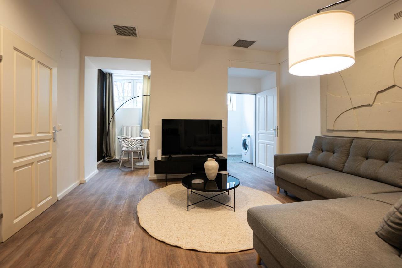 Stylish Apartment With Dedicated Working Space And Super King-Size Bed Located Between City Centre And Donau River Βιέννη Εξωτερικό φωτογραφία
